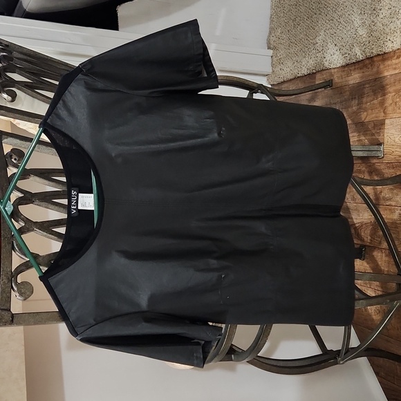 Venus faux leather blouse - Picture 5 of 5